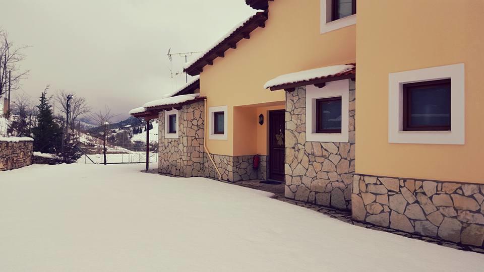 Guesthouse Mouses Kalavryta Exterior photo
