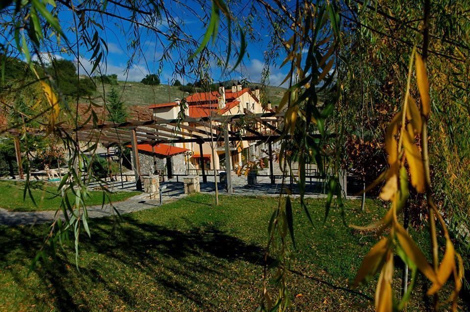 Guesthouse Mouses Kalavryta Exterior photo